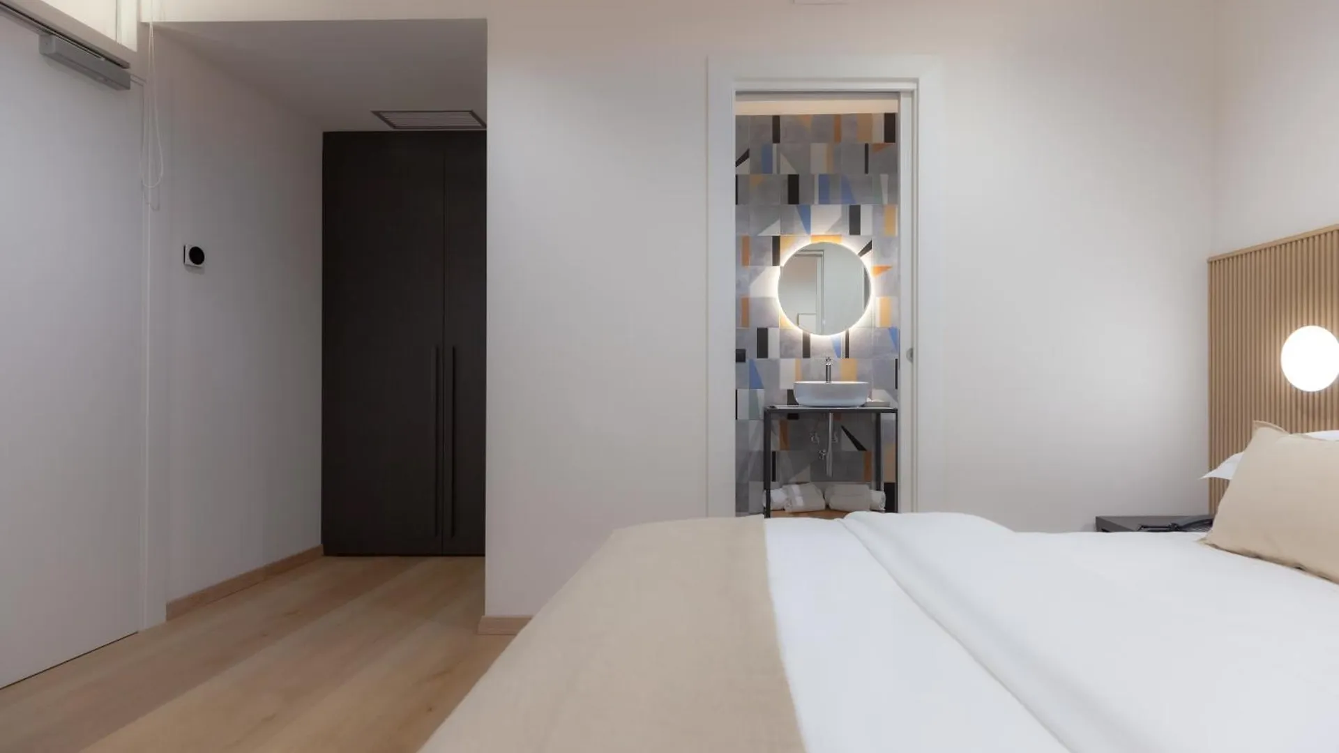 Πανσιόν Rh Lifestyle Rooms & Suites Όλμπια