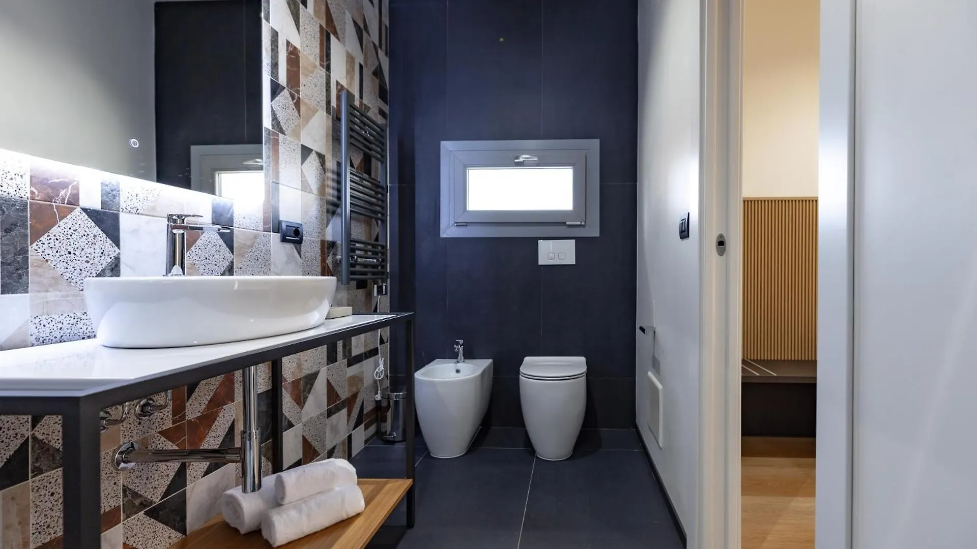 Πανσιόν Rh Lifestyle Rooms & Suites Όλμπια