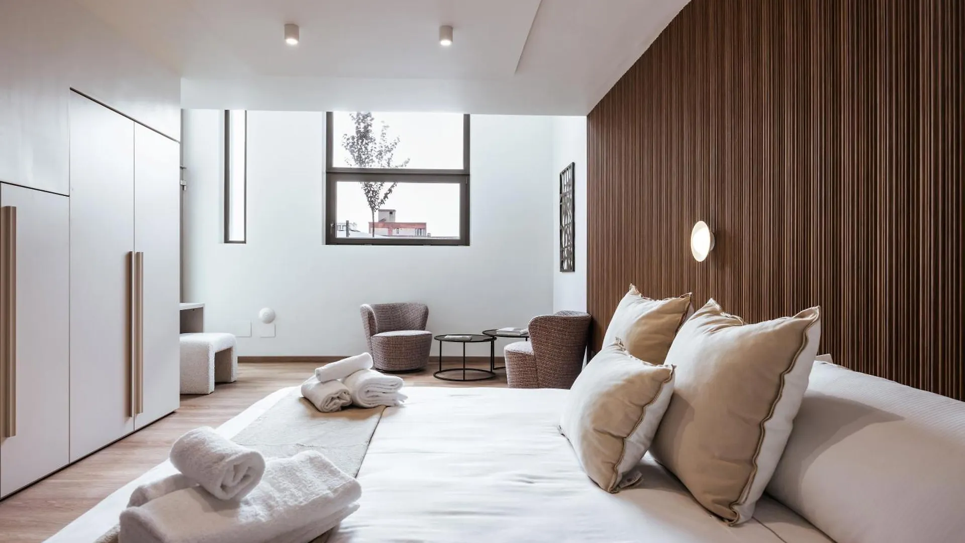 Πανσιόν Rh Lifestyle Rooms & Suites Όλμπια