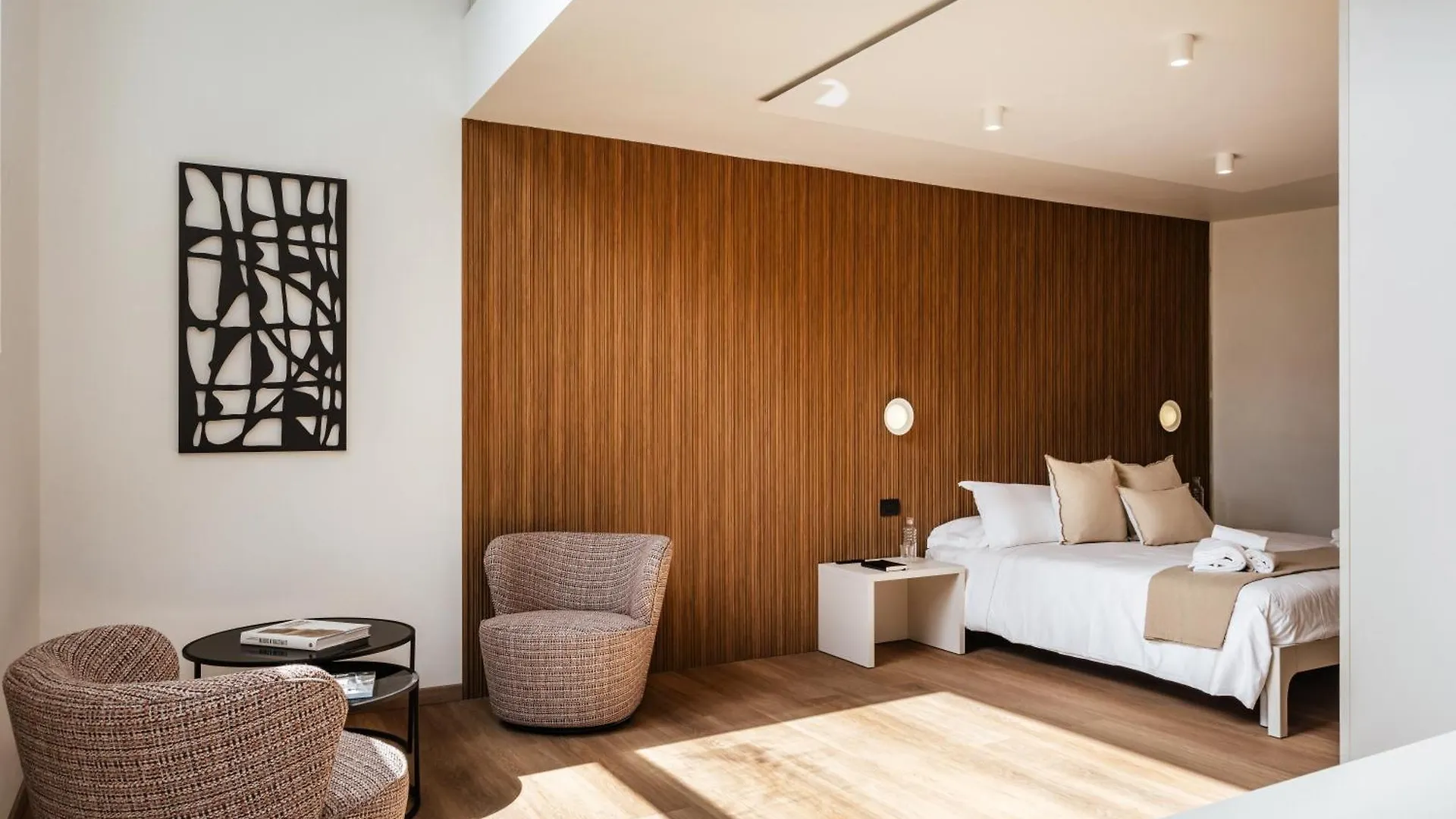 Rh Lifestyle Rooms & Suites Όλμπια Πανσιόν
