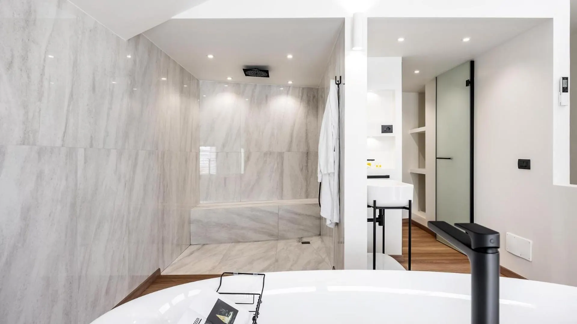 Rh Lifestyle Rooms & Suites Όλμπια Πανσιόν