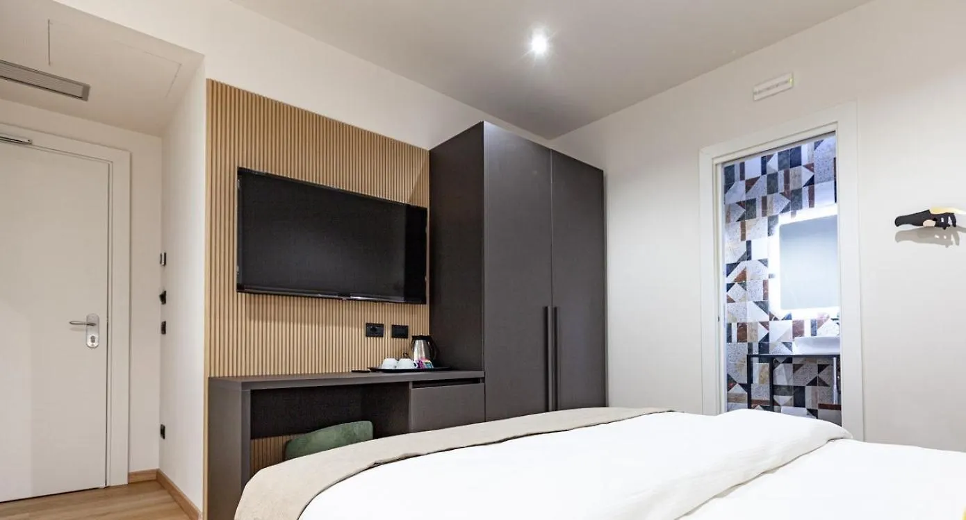 Rh Lifestyle Rooms & Suites Olbia 0*,