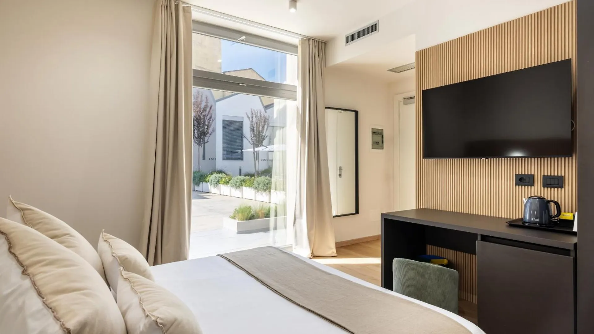 Rh Lifestyle Rooms & Suites Olbia 0*,